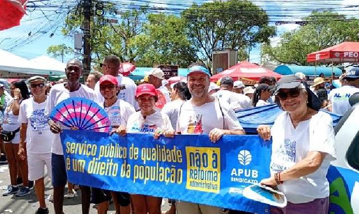 Defesa do serviço público marca participação da APUB na Lavagem do Bonfim