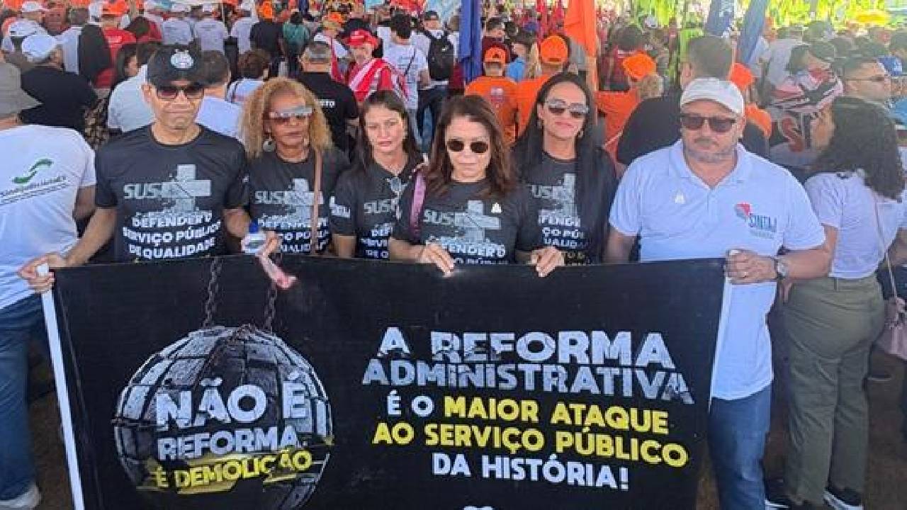 “NÃO À REFORMA ADMINISTRATIVA”: SINTAJ DEFENDE BANDEIRA DO SERVIÇO PÚBLICO  DURANTE MARCHA EM BRASÍLIA