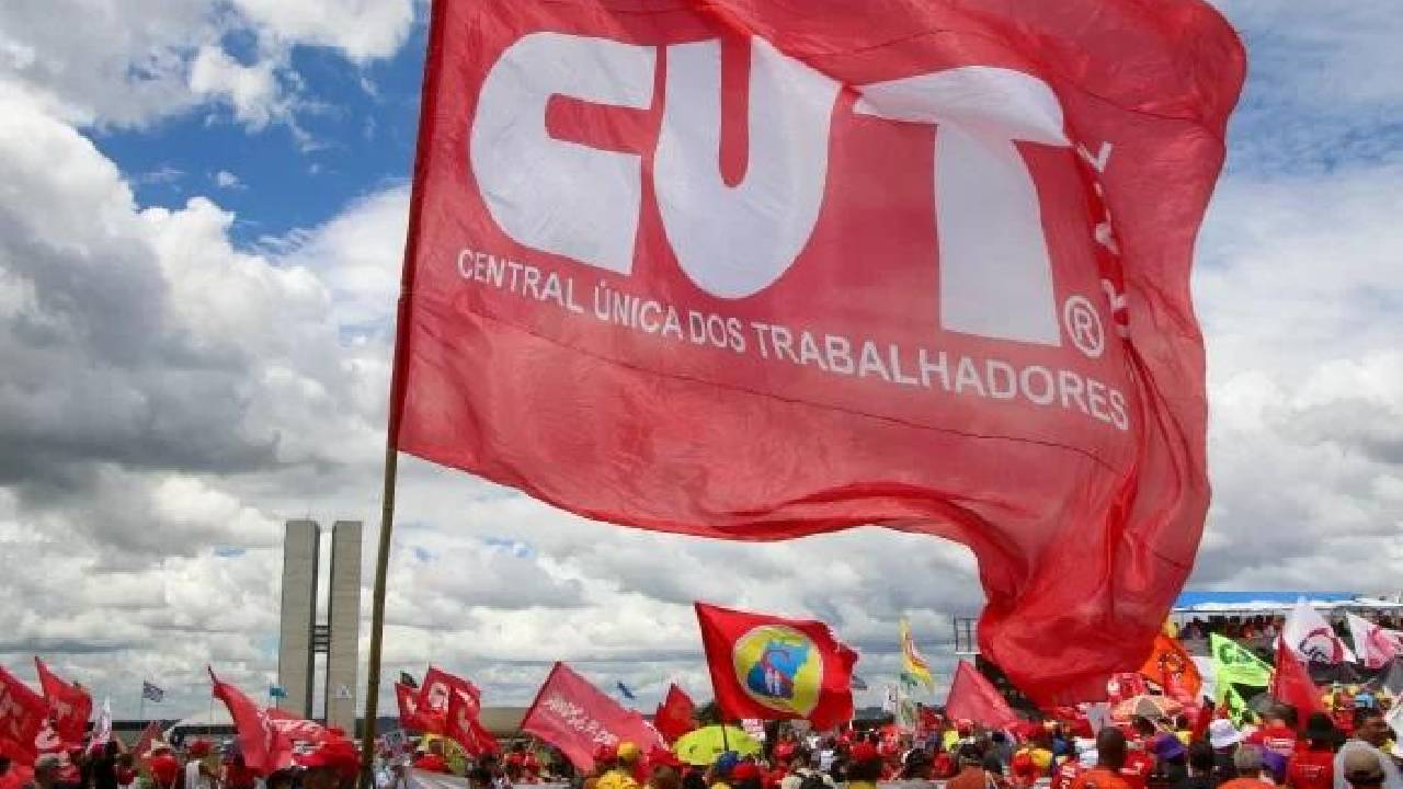 Nota da CUT sobre a Convenção 151 e o fim da escala 6×1