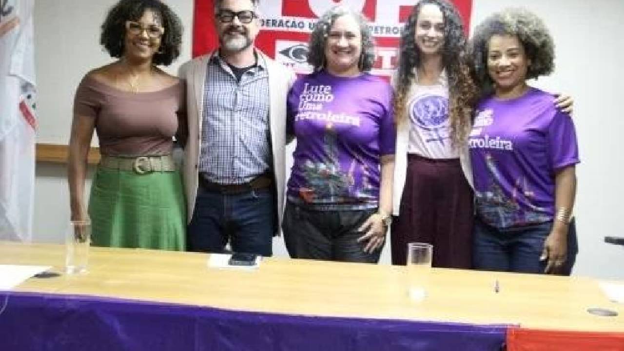 O trabalho das mulheres sustenta a vida