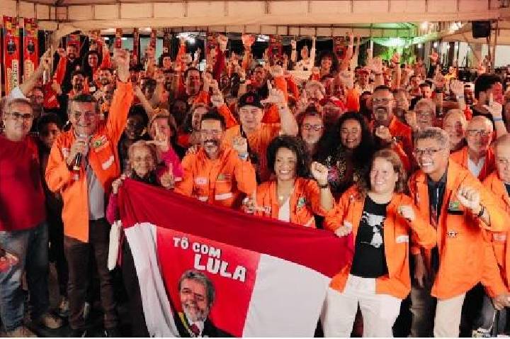 Petroleiros e Petroleiras de todo o país referendam candidatura de Deyvid Bacelar a deputado federal
