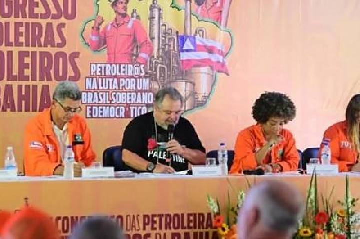Sindipetro Bahia conclui XV Congresso com debate de teses para CONFUP