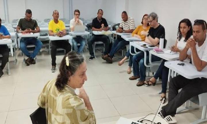 SINTRACOM-BA participa de reunião do FORUMAT