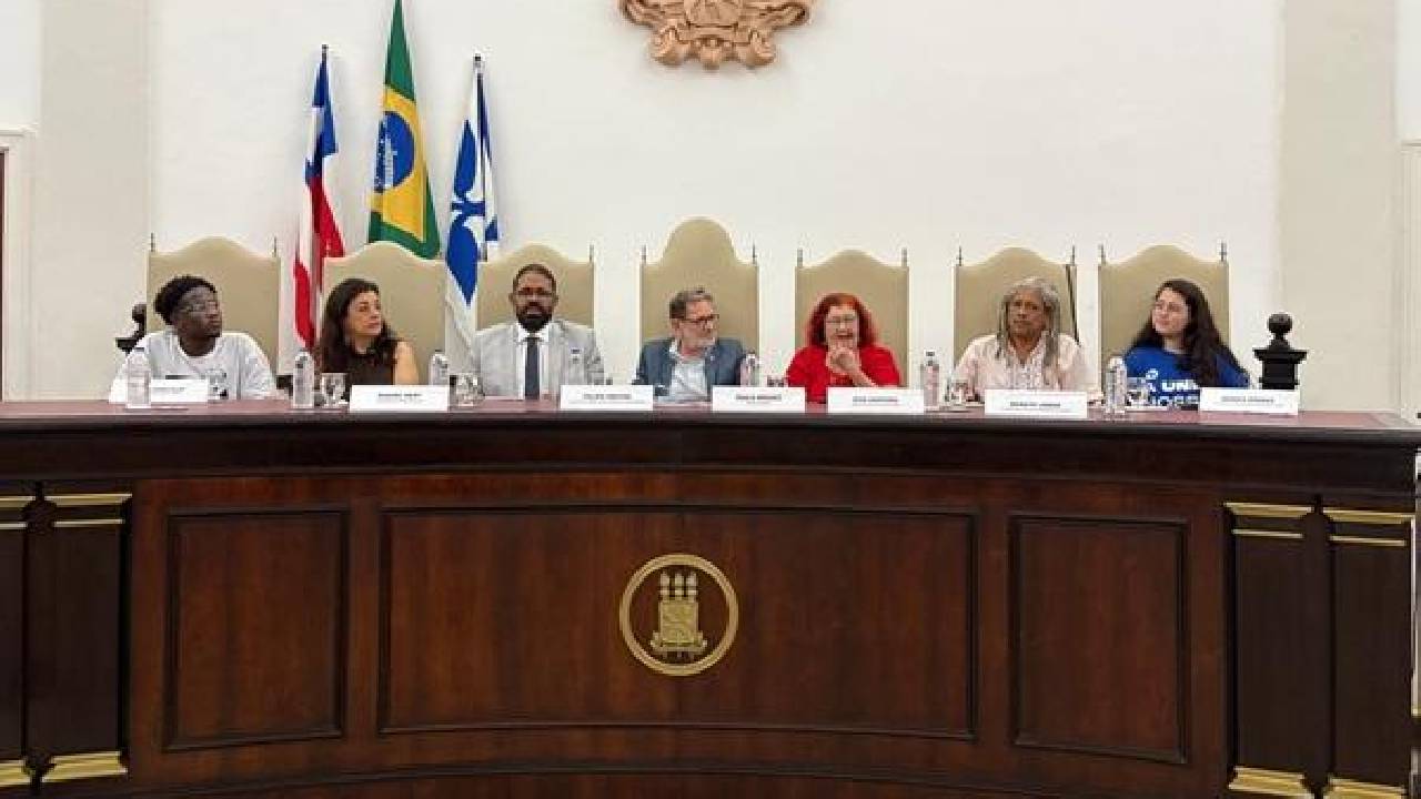 UFBA homenageou perseguidos, mortos e desaparecidos pela ditadura civil-militar