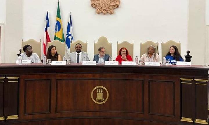 UFBA homenageou perseguidos, mortos e desaparecidos pela ditadura civil-militar