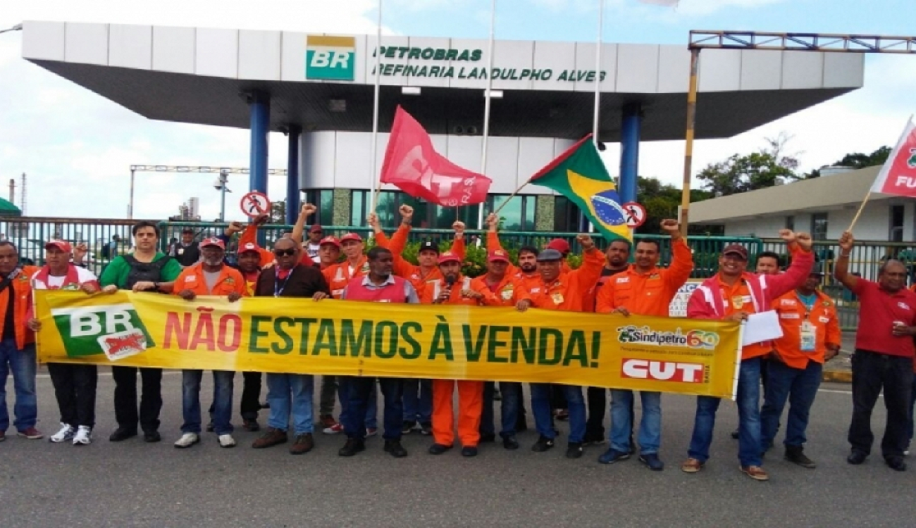 Nesses quatro anos de resistência, petroleiros têm denunciado os prejuízos