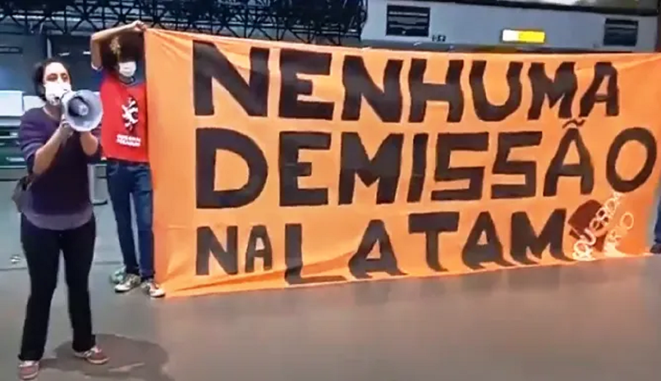 Latam quer reduzir salários e sinaliza demissão em massa se houver resistência