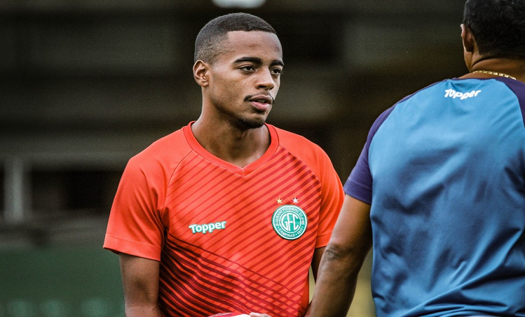 Vitória anunciou a contratação do meia-atacante Matheusinho