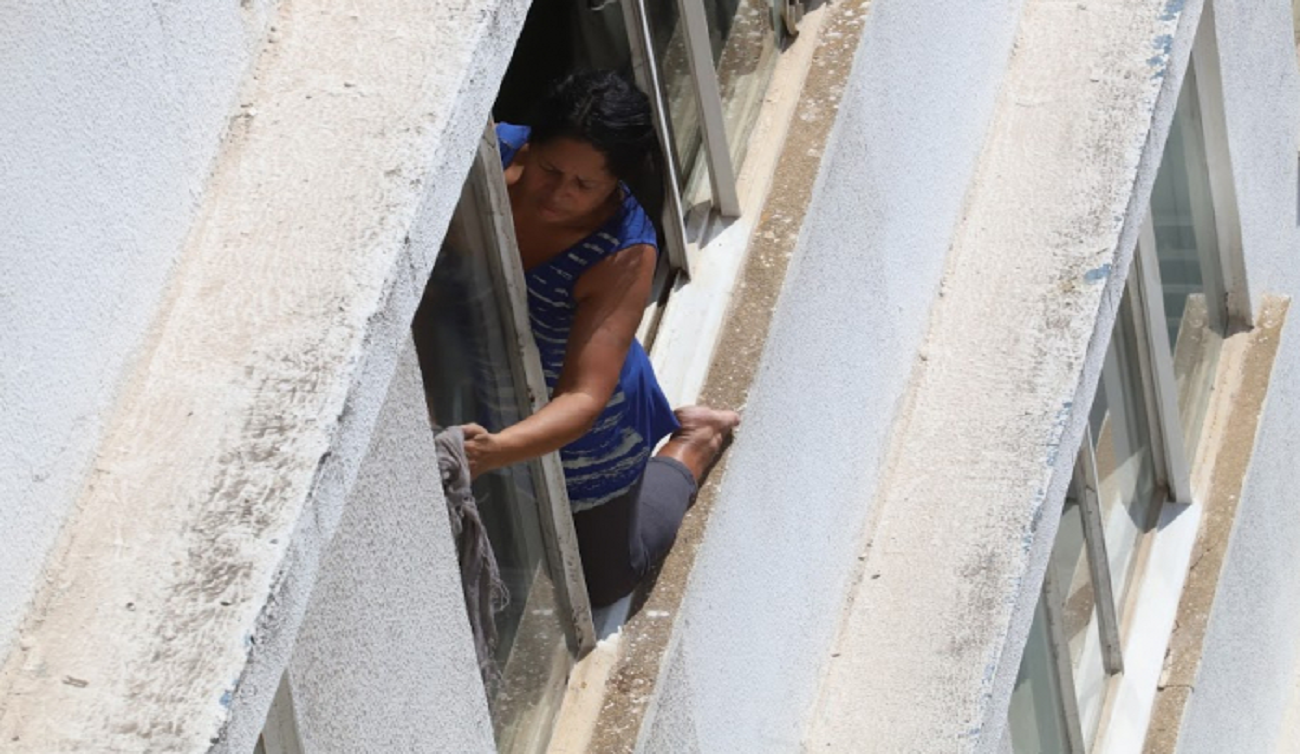 Aumentam denúncias de fraudes e demissões de trabalhadoras domésticas