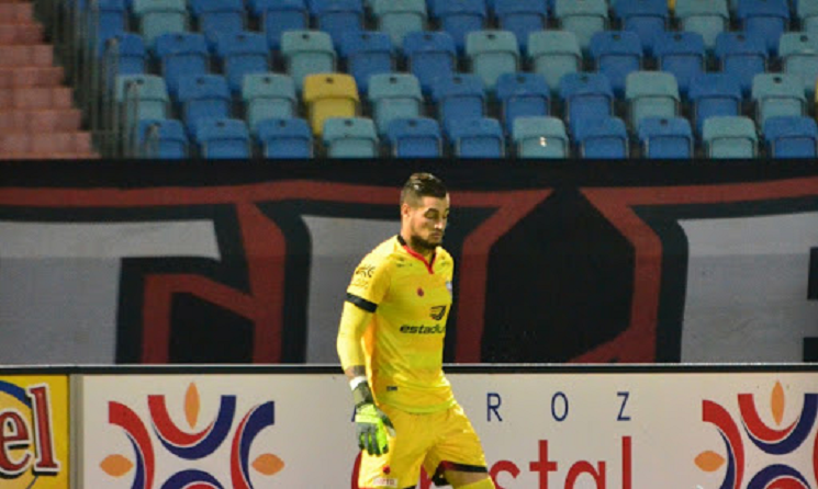 Bahia perde para Atlético-GO em Pituaçu na estréia de Mano Menezes