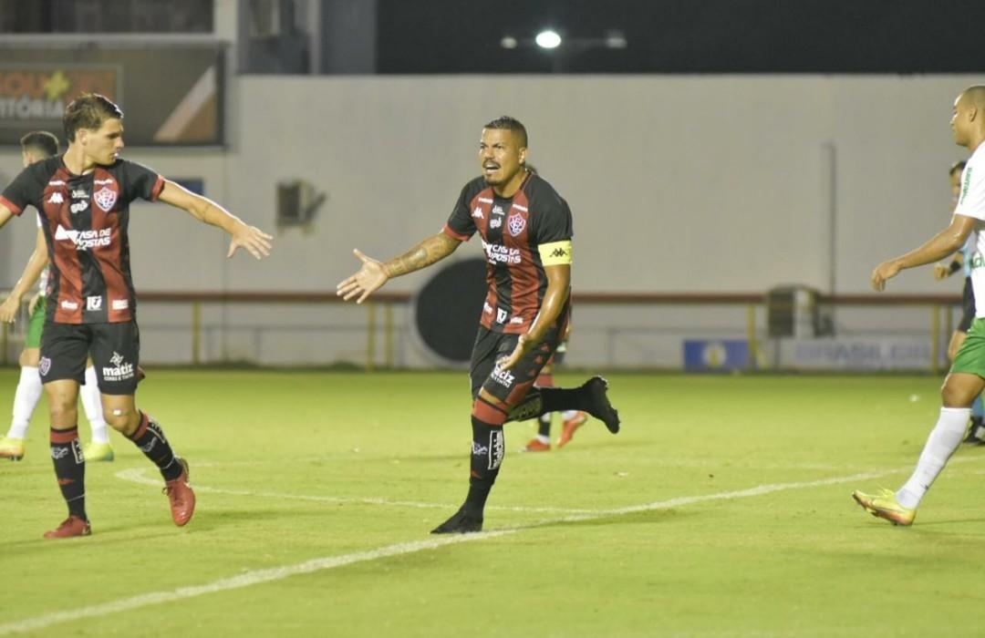 Em jogo movimentado, Vitória vence o Cuiabá no Barradão pela Série B