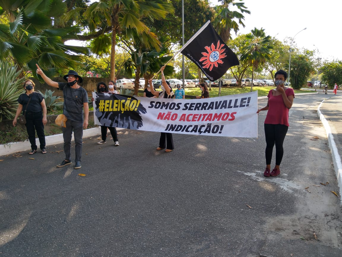 APLB apoia e participa de manifestação da comunidade escolar do Colégio Estadual Rafael Serravalle