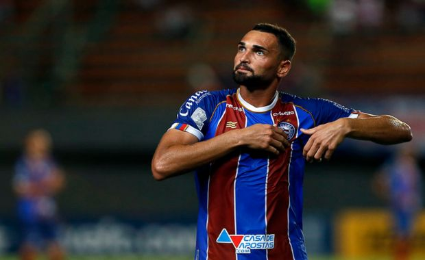 Bahia reage no segundo tempo e Gilberto é destaque da partida com dois gols