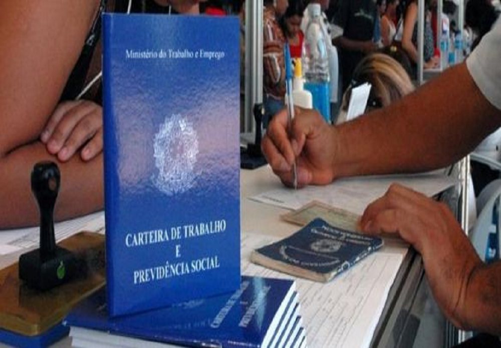 Sindicalistas pressionam por mais parcelas do seguro-desemprego