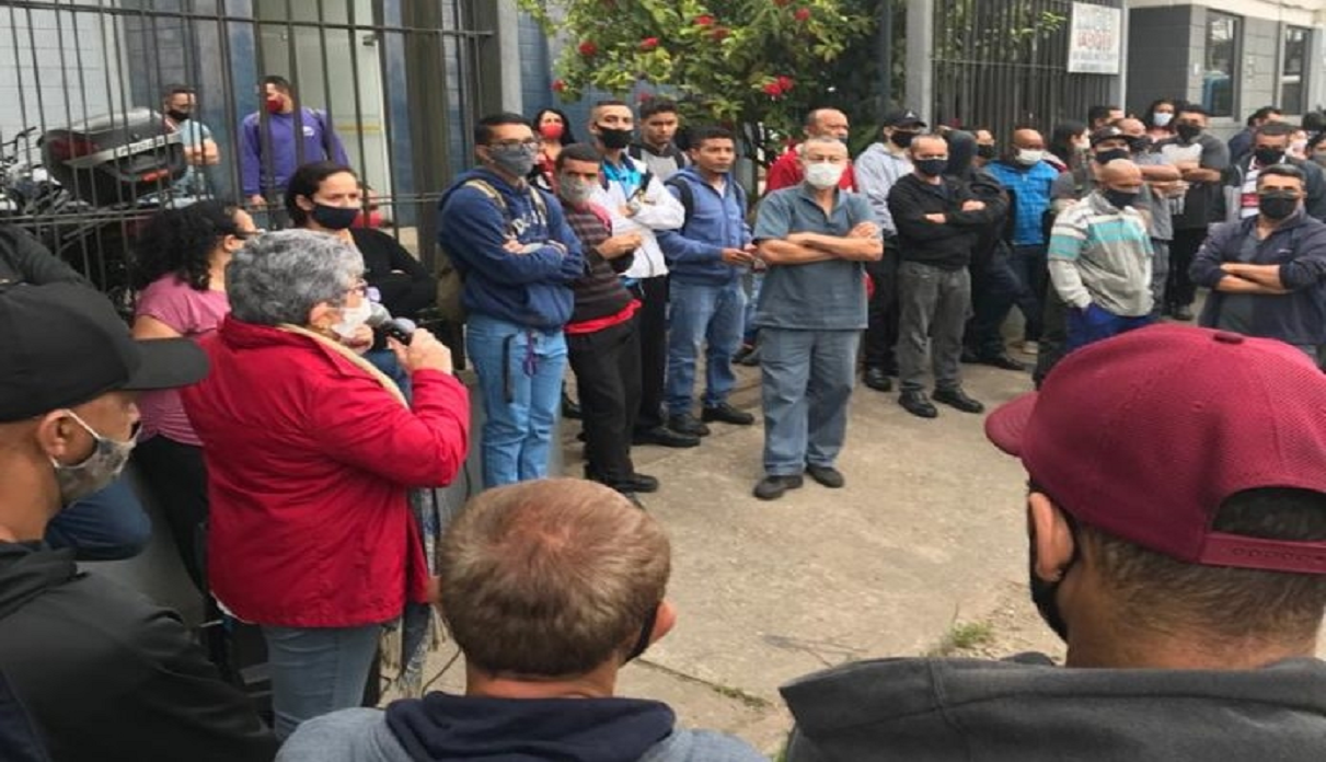 Trabalhadores do setor de brinquedos deflagram greve na Magic Toys