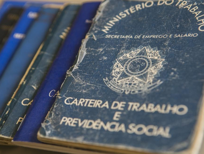 A reforma trabalhista e Bolsonaro levam o Brasil ao fundo do poço