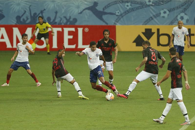 Tricolor atropela Melgar no retorno a Fonte Nova