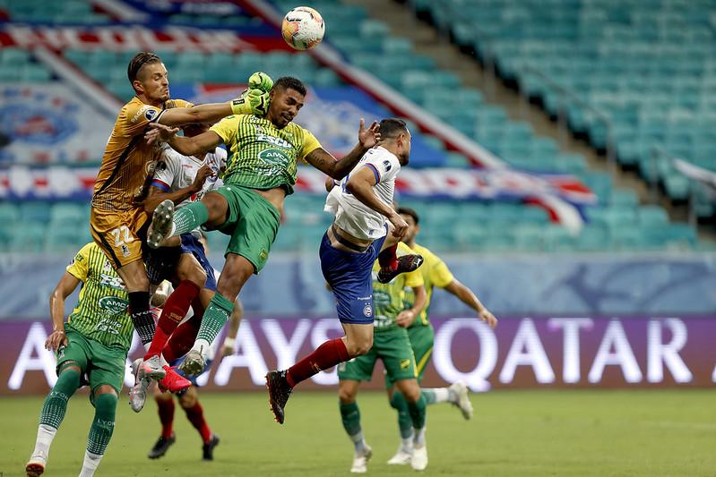 VAR estraga o jogo e Bahia se complica na Arena