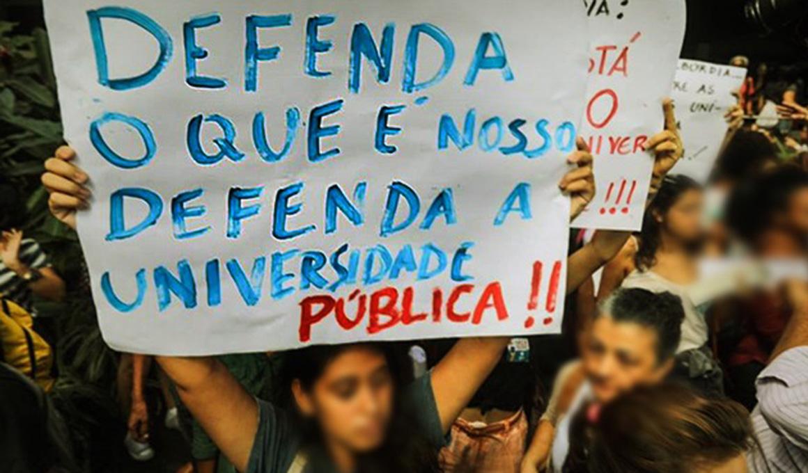 Mobilização faz Governo Federal recuar e aulas presenciais nas Federais não retornarão em Janeiro