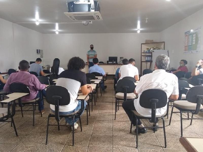 Trabalhadores da Embasa terão assembleias decisivas a partir de segunda