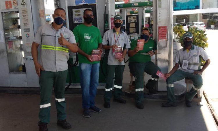 Diretores do Sinposba distribuem carta à população