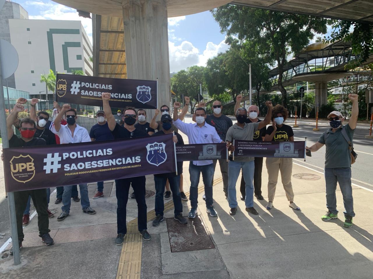 Policias do Brasil reagem a descaso do Governo Federal contra a segurança pública