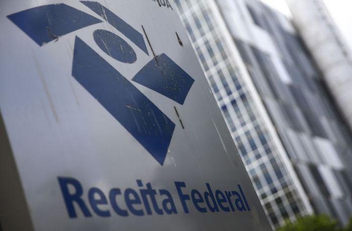 Servidores da Receita entram em greve