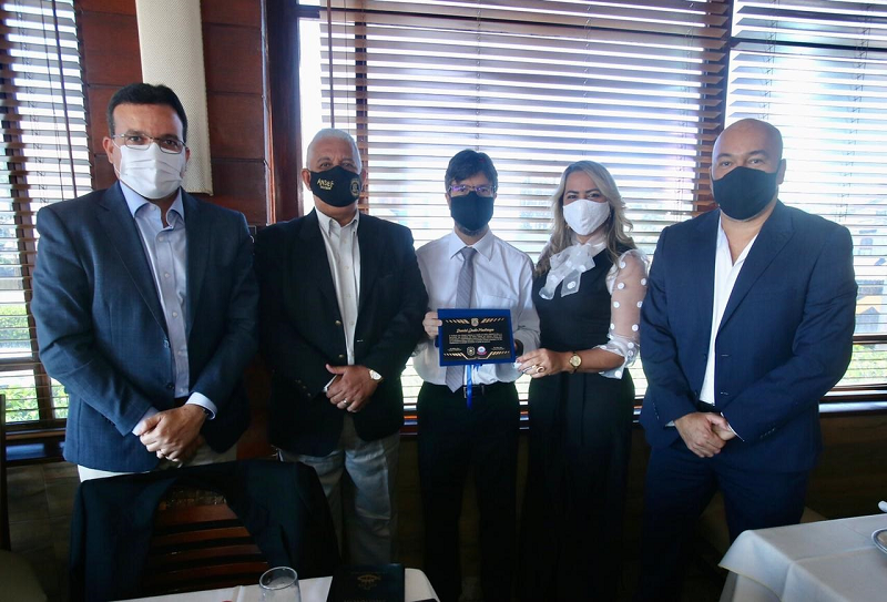 Sindipol Bahia e Ansef reúnem ministro e vereadores em almoço para homenagear superintendente da PF na Bahia