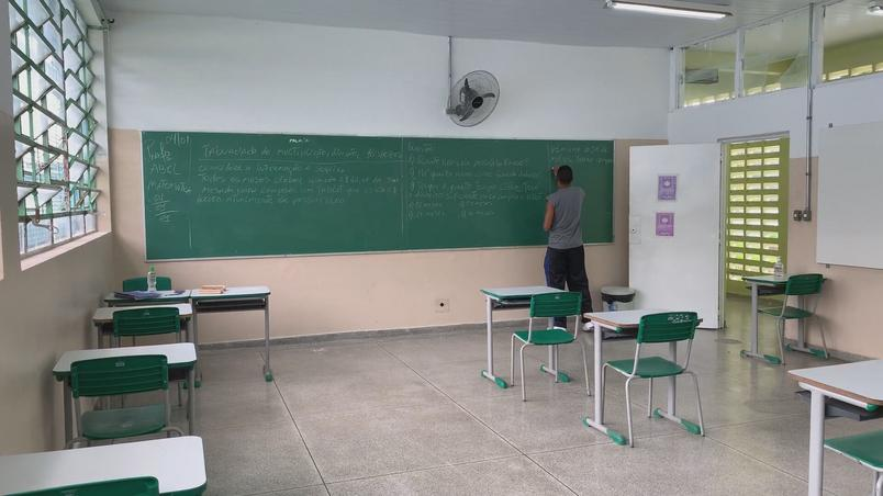 Professoras/es da rede municipal de salvador são surpreendidos com cortes de salários exorbitantes
