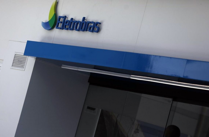 Trabalhadores da Eletrobras entram em estado de greve contra privatização