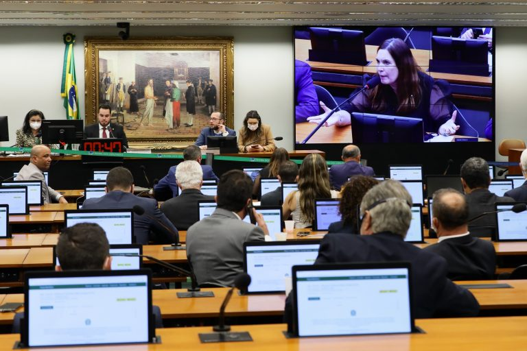 Comissão Especial da Câmara rejeita PEC do voto impresso; proposta deve ir a plenário