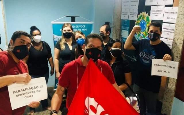 Sindicato protesta contra Conselho de Nutricionista no dia de homenagens a categoria