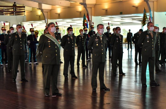 CGU vai investigar salários milionários de militares que presidem estatais