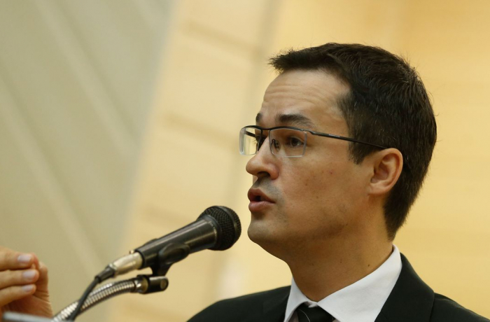 Deputados querem prisão de Dallagnol