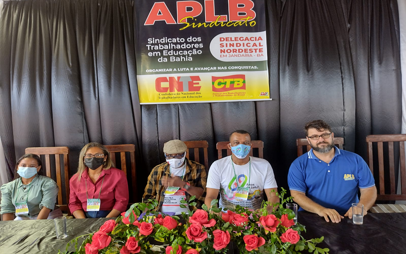 A LUTA DOS FUNCIONÁRIOS PELA VALORIZAÇÃO