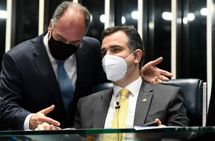 Senado aprova PEC do Calote nos aposentados e pensionistas