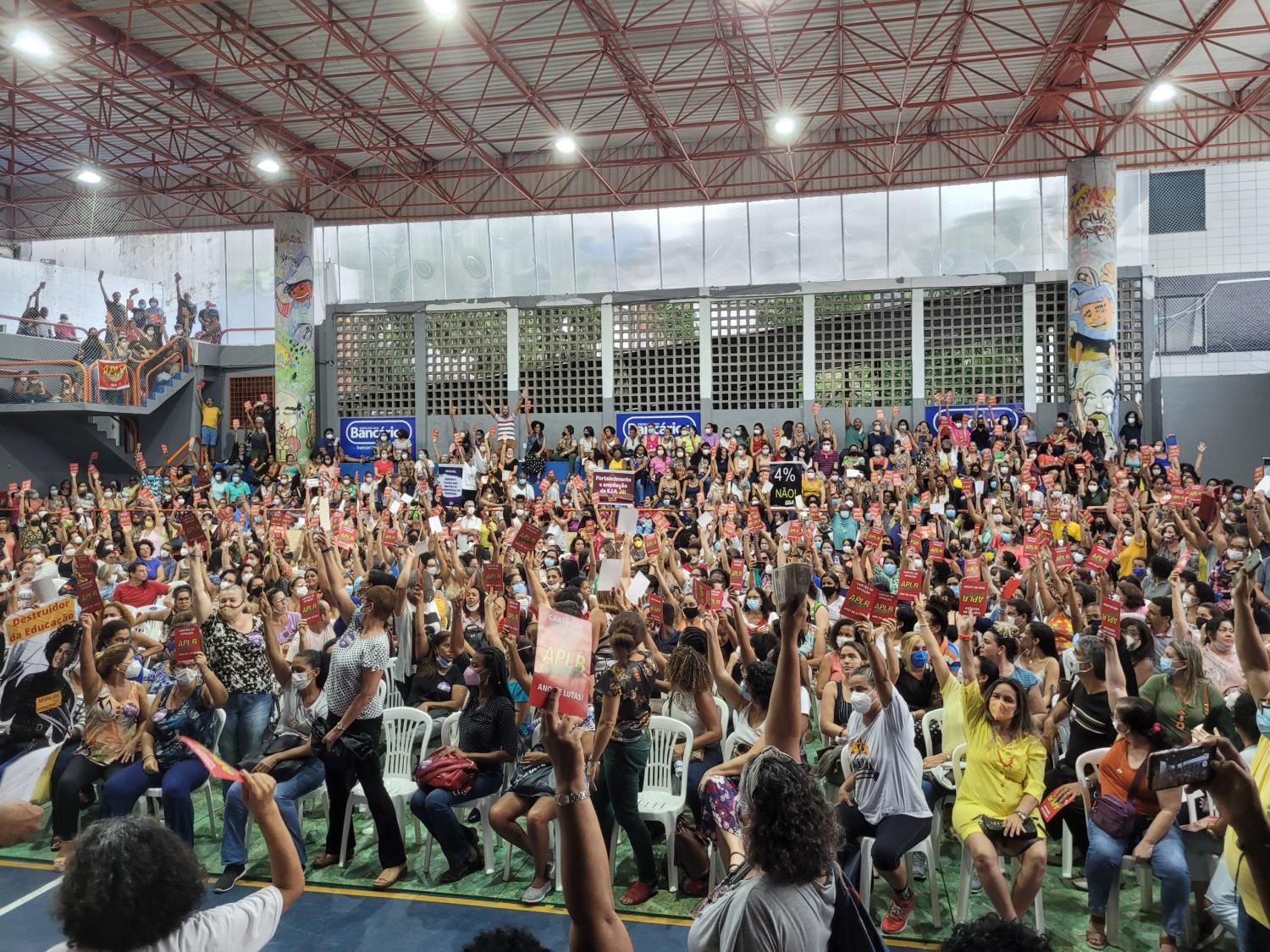 REDE MUNICIPAL DE SALVADOR – ASSEMBLEIA VOTA E MANTÉM A LUTA PELOS 33,24%