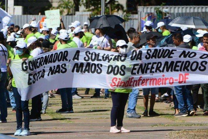 'Por que tanta demora?', questiona Contarato sobre piso da Enfermagem