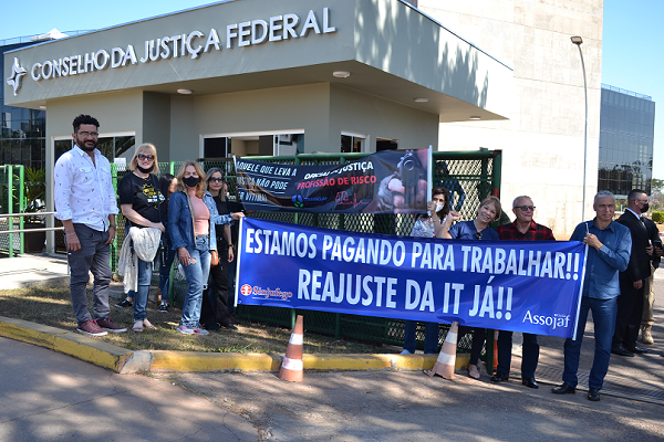 CJF e CSJT reajustam indenização de transporte para oficiais e oficialas