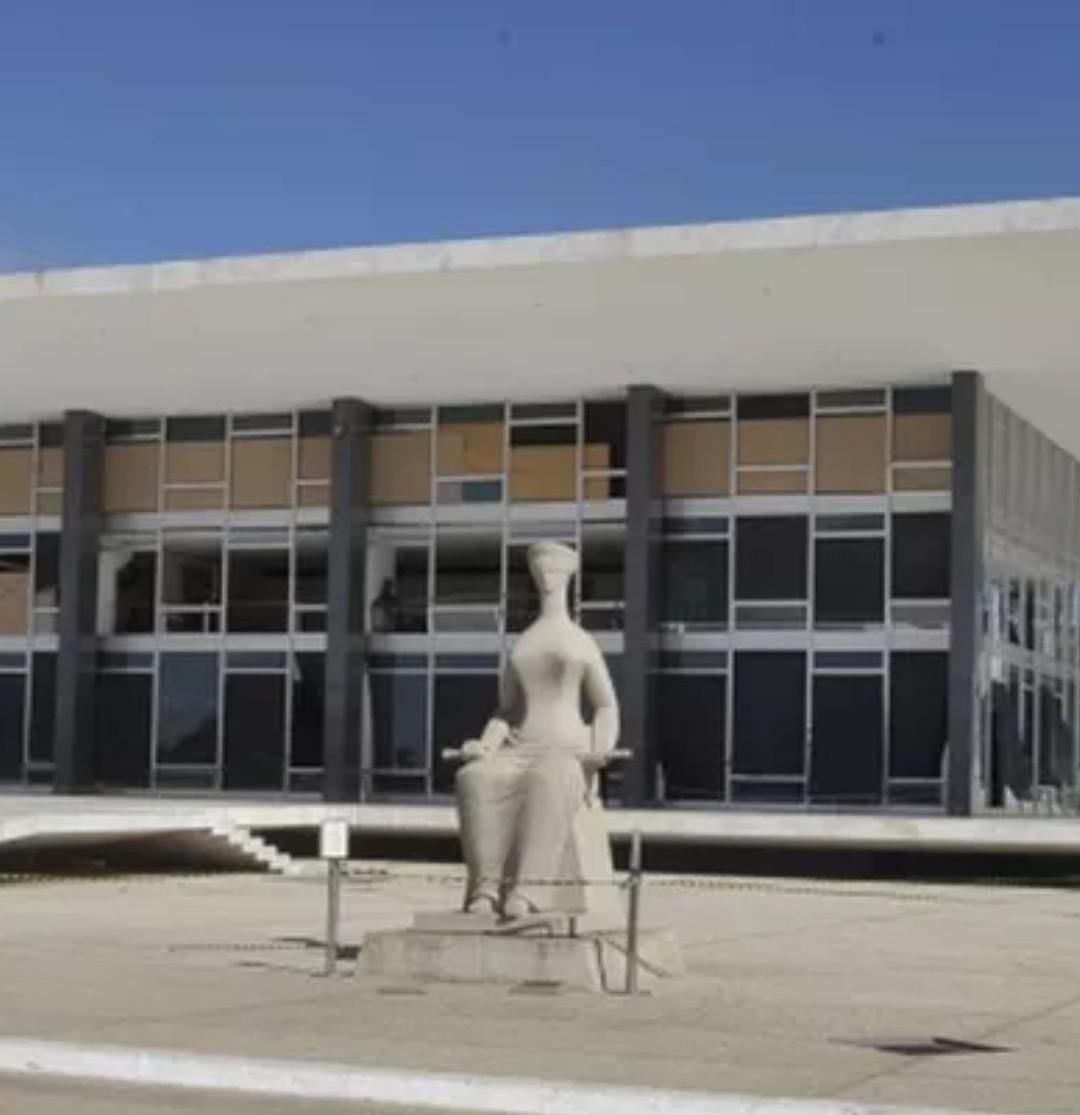 Infelizmente: Maioria do STF vota a favor da suspensão do piso da enfermagem