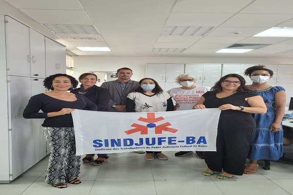 Diretores do SINDJUFE-BA visitam trabalhadores em Feira de Santana