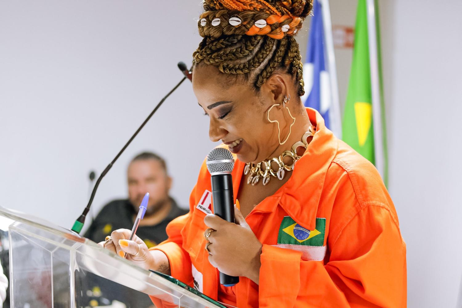 Posse política da nova coordenadora do Sindipetro-Ba: “Reflexo do Brasil que a gente sonha”