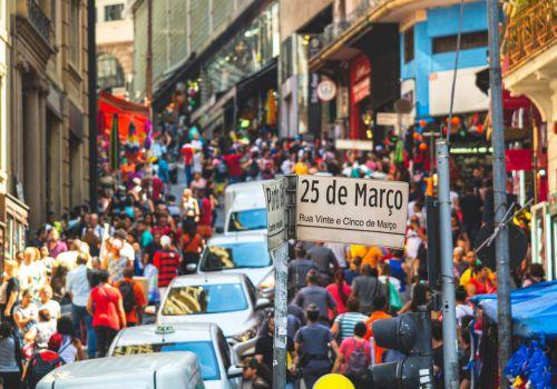 PIB cresce em ritmo acelerado e “surpreende positivamente o governo”, aponta Haddad