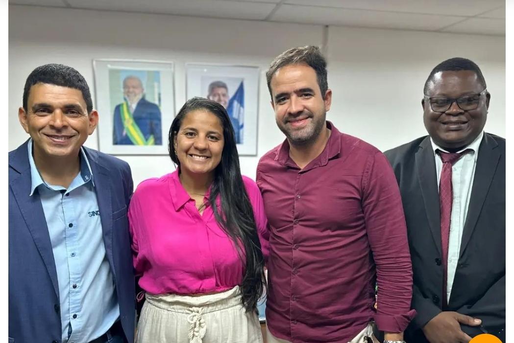 Sindpoc participa de reunião na Secretaria de Educação