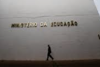 Orçamento de 6,5 bi previsto pelo MEC para 2025 preocupa reitores e Andifes