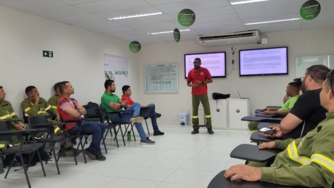 Direção do Sinergia realiza DESC em Eunápolis com foco em saúde, segurança e eleições da Neos