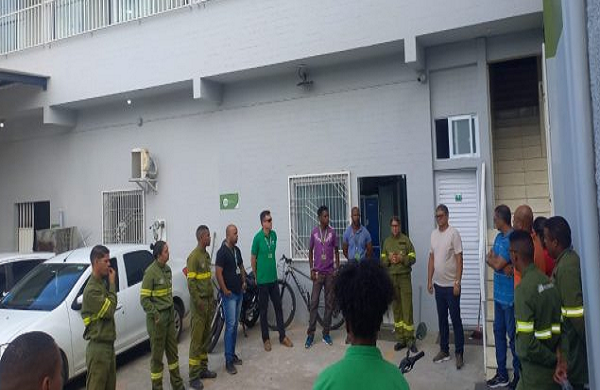 Representantes sindicais do Sinergia Bahia visitam base da UTD Candeias e discute temas importantes para os profissionais