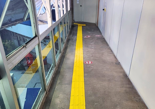Sede da Embasa no CAB ganha adequação para pessoas com deficiência visual