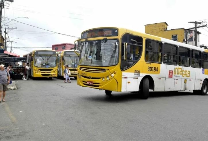 Rodoviários deflagram greve por tempo indeterminado em Salvador; decisão final será tomada nesta quarta-feira