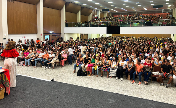 Salvador: Professores rejeitam proposta da prefeitura e mantêm greve pelo pagamento do piso